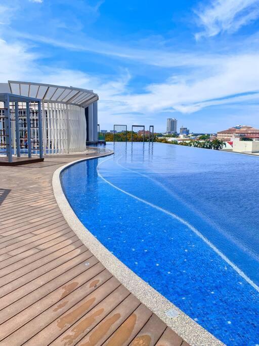 Netflix 2 Bedroom Troika Kota Bharu Homestay 1812 מראה חיצוני תמונה