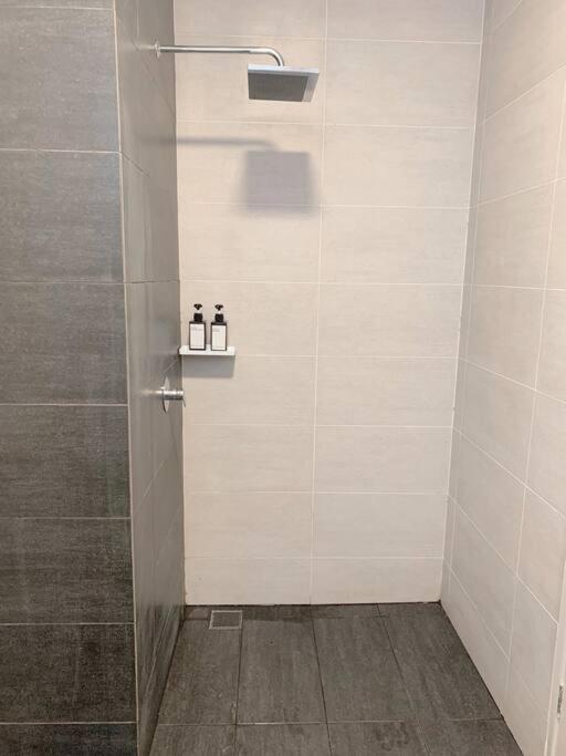 Netflix 2 Bedroom Troika Kota Bharu Homestay 1812 מראה חיצוני תמונה